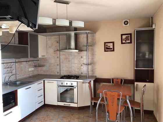 Сдам 3-х к.кв 100 м.кв 6/10 Харьковских дивизий 14 Харьков