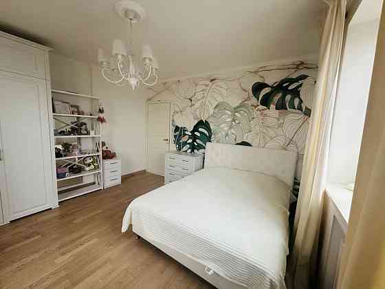 Простора 3-х кімнатна квартира Київ