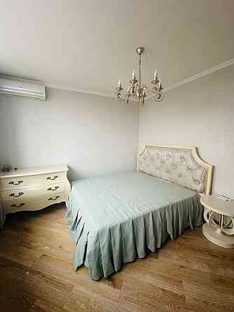 Простора 3-х кімнатна квартира Київ