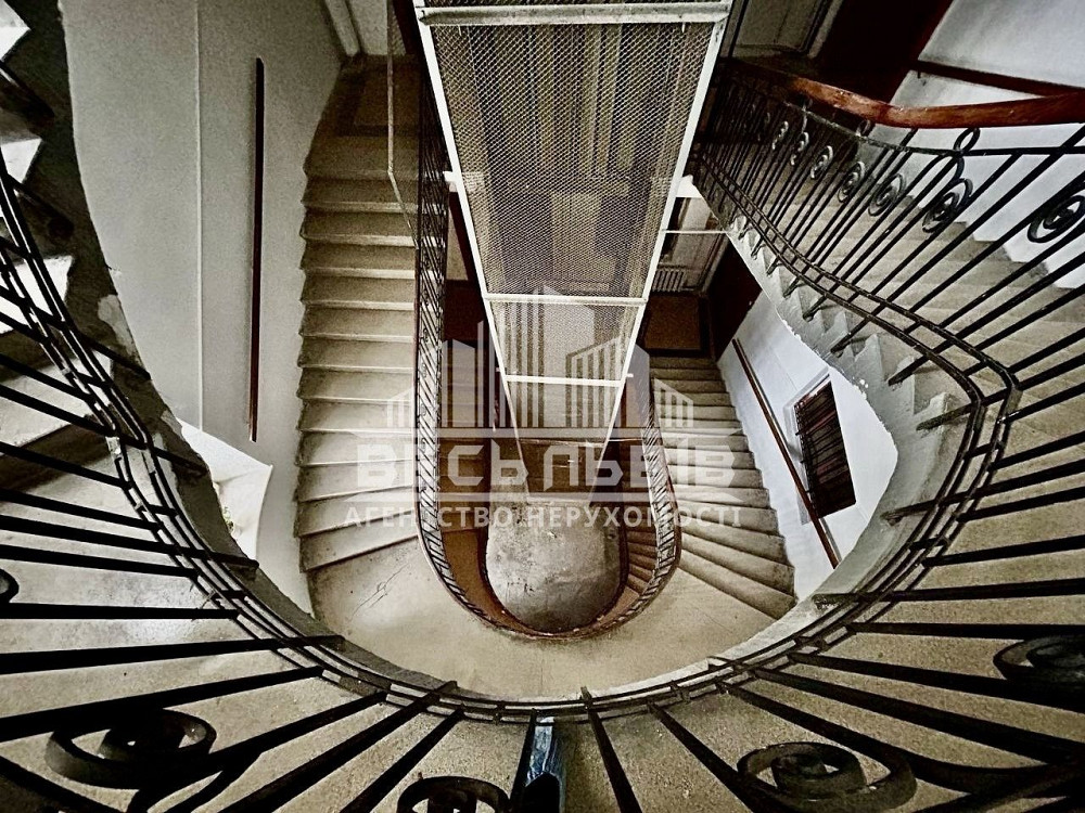 Продаж унікальної квартири вул. Гоголя в Австрійському люксі з ліфтом Львів - зображення 1