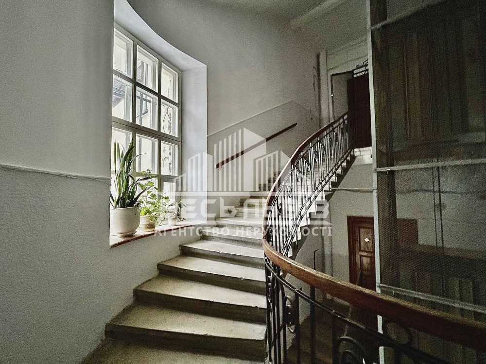 Продаж унікальної квартири вул. Гоголя в Австрійському люксі з ліфтом Львів - зображення 3