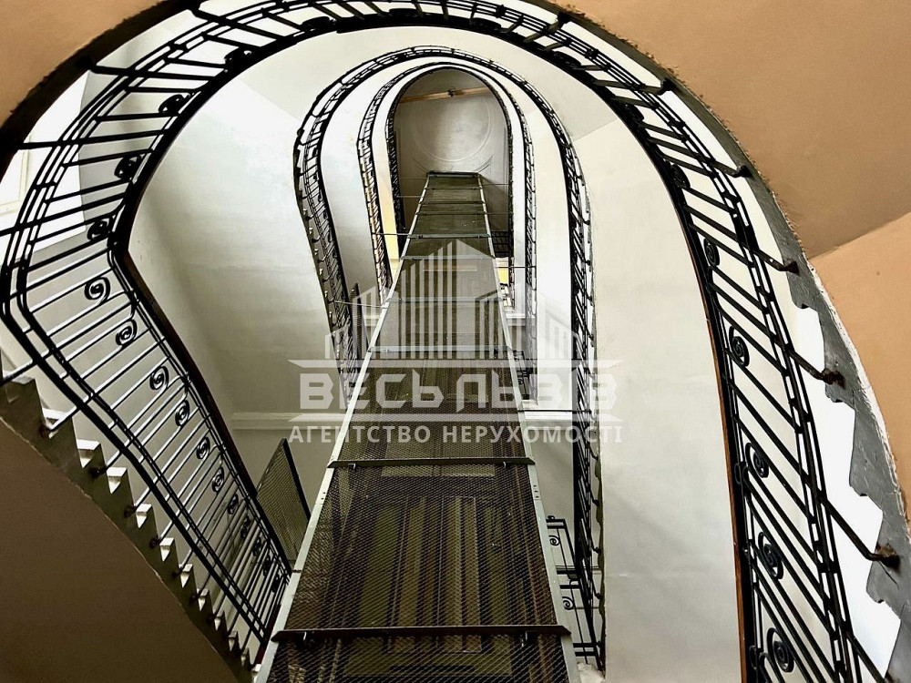 Продаж унікальної квартири вул. Гоголя в Австрійському люксі з ліфтом Львів - зображення 4