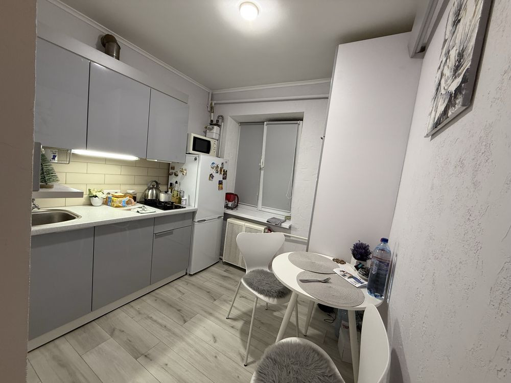 Продам укомплектовану квартиру вул. Екскаваторна Борисполь - изображение 1