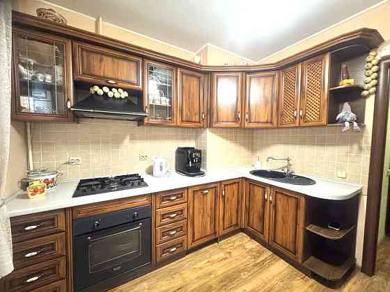 Простора 2-кімнатна в максимальній комплектаціі - залишають ВСЕ Біла Церква