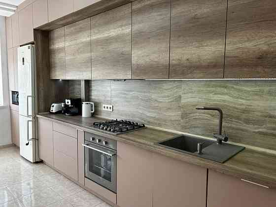 Здається в оренду простора 2-х кімнатна квартира у новобудові Ужгород