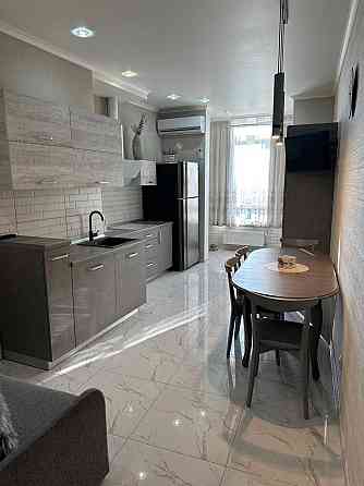 Сдача 3 х комнатной квартиры с кухней студией в Аркадии Одесса