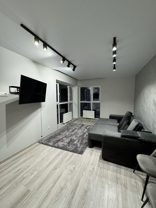 Оренда Красивої 2-х Кімн, Власні Паркомісця Закрита Територія 500$ Луцьк - зображення 1