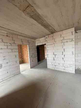 Продам 2-х комнатную  в кирпичном доме. Двухконтурный котел. Одесса