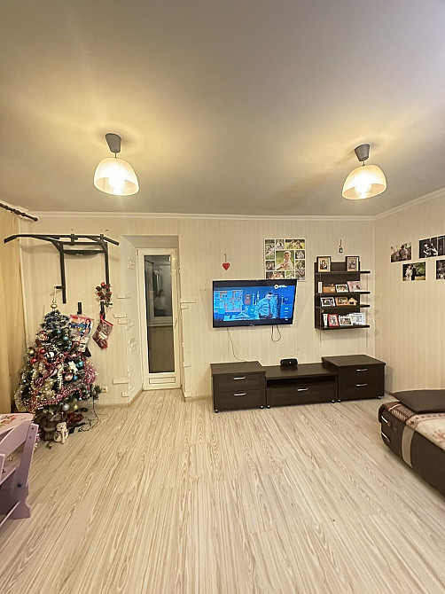 Продам двокімнатну квартиру по вулиці Незалежності Шкарівка - зображення 1