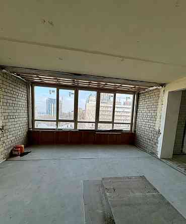 В продаже 4 комнатная квартира в центре.  Крутогорный Спуск. Днепр