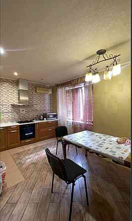 3х к.из СТАЛИНКА. Ж/Б - 98 м2 ст.м. БОТ. САД Харьков