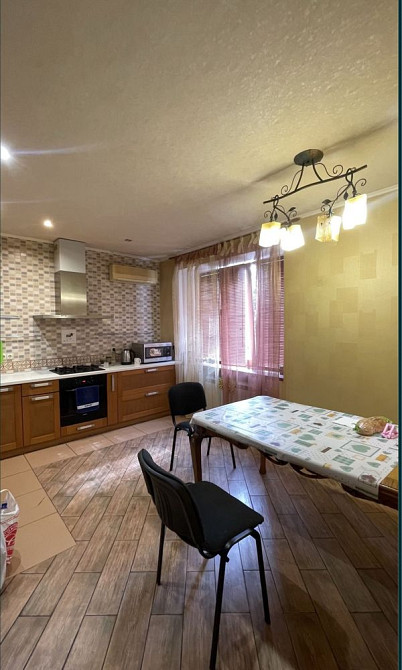 3х к.из СТАЛИНКА. Ж/Б - 98 м2 ст.м. БОТ. САД Харьков - изображение 1