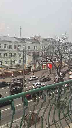 ЦЕНТР ‼️ Будинок СТАЛІНКА з ЛІФТОМ! ‼️ Олімпійська! H=3.3 метри Київ