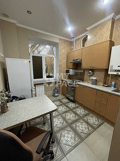 ЦЕНТР ‼️ Будинок СТАЛІНКА з ЛІФТОМ! ‼️ Олімпійська! H=3.3 метри Київ - зображення 3