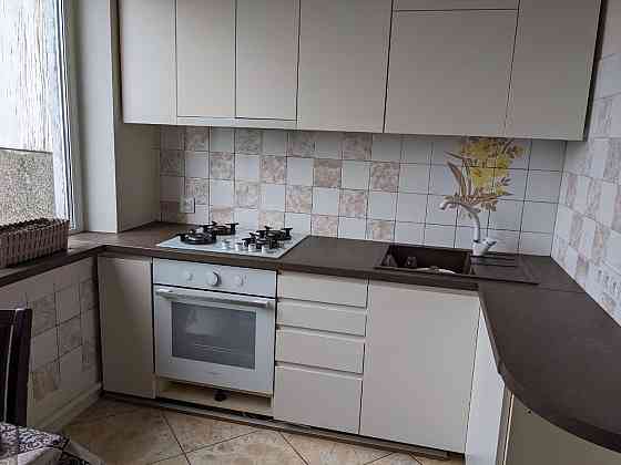 Продам 3 кімнатну Поповича  (Волкова) 8 Київ