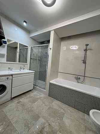 Оренда розкішної квартири в центрі міста з паркомісцем Ровно