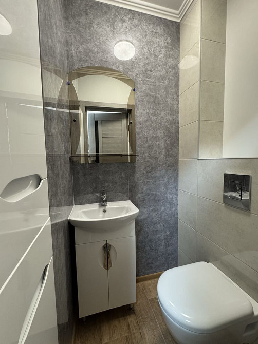 Здам 2 кімнатну нову квартиру в центрі. Перша здача Чернівці - зображення 8