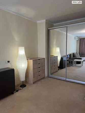 Продам 1-к квартиру пр Б.Хмельницького 8, Пилипа Орлика. Днепр