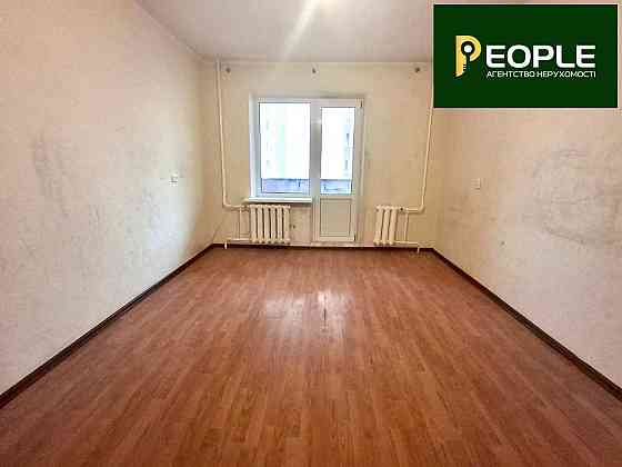 Продам велику видову трикімнатну квартиру на Позняках Київ