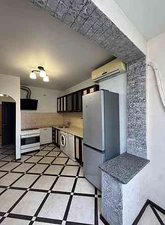 Продам свою квартиру в Радужном від господаря  перший поверх Лиманка