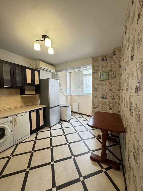 Продам свою квартиру в Радужном від господаря  перший поверх Лиманка - зображення 4