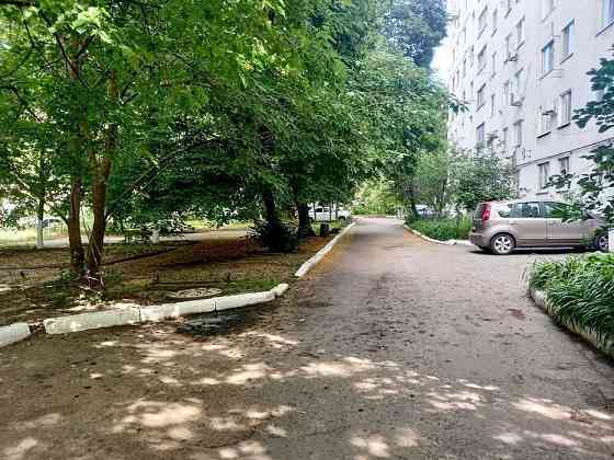 2 комн СТАНДАРТНАЯ -45 метров. 2/9 эт. Центр.  Селекционный институт. Одеса