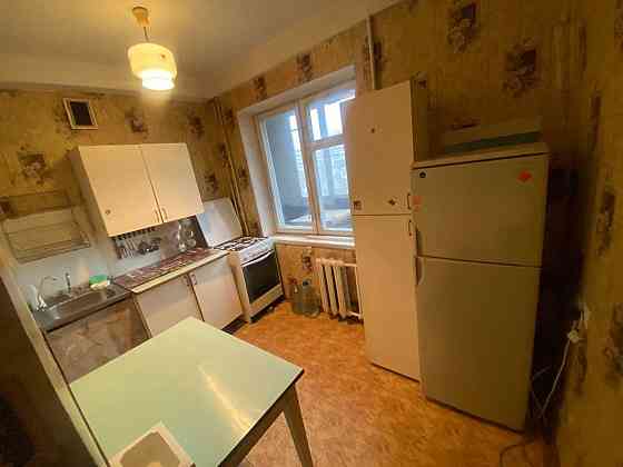 Оренда 3 кімнатної квартири Оболонський п-т. 5 поверх є газ Київ