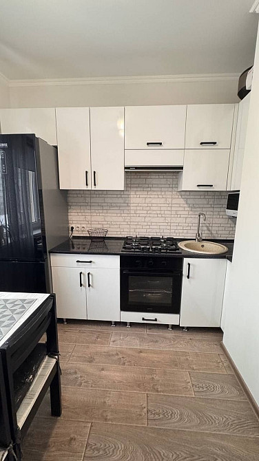 1кімнатна квартира з ремонтом, меблями та технікою. Заїзджайте вже €$ Ровно - изображение 3