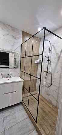 Квартира на Академіка Сахарова, Кадор, 64 м², двокімнатна, генератор. Одесса