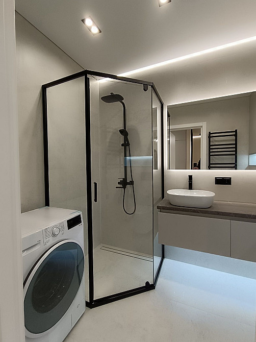 Стильна півтори кімнатна квартира ЖК Фемелі Плаза Ивано-Франковск - изображение 8