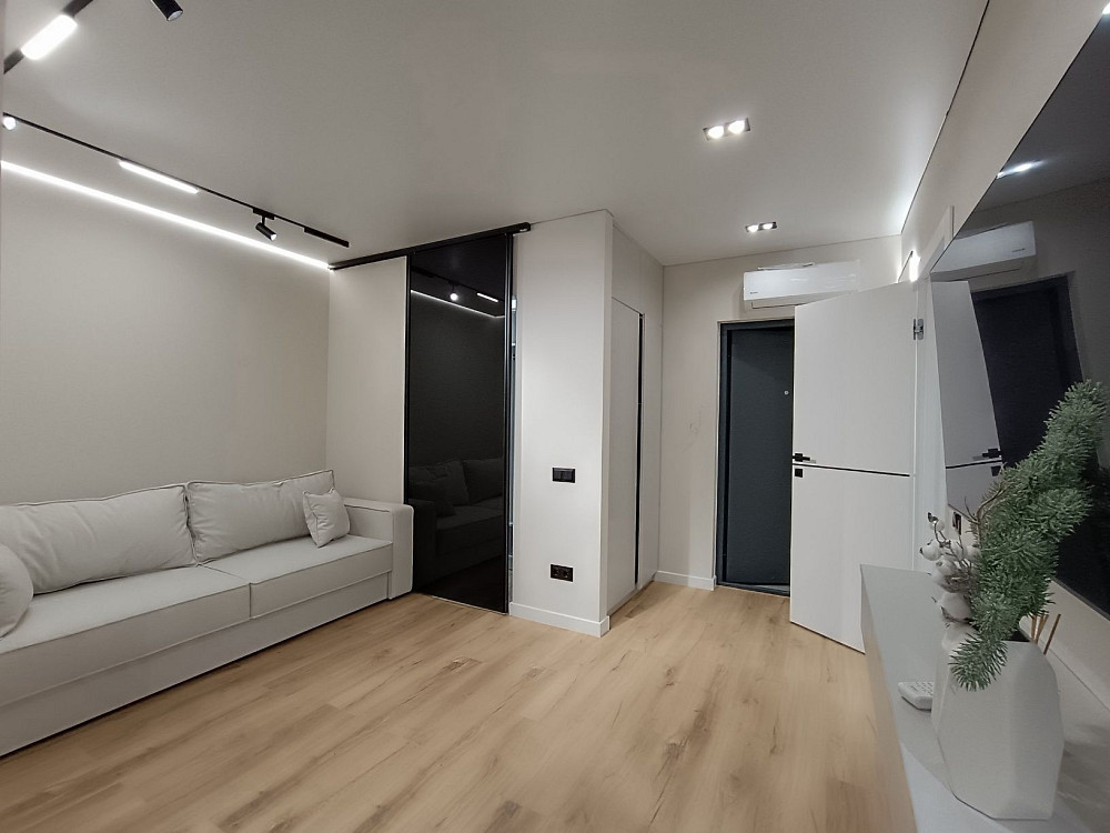 Стильна півтори кімнатна квартира ЖК Фемелі Плаза Ивано-Франковск - изображение 5