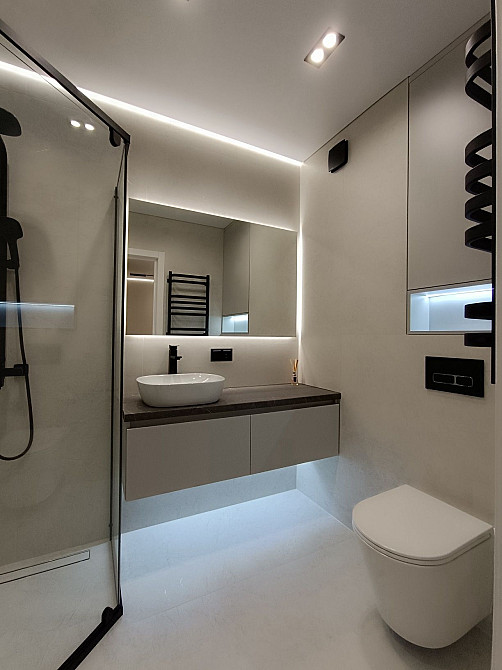 Стильна півтори кімнатна квартира ЖК Фемелі Плаза Ивано-Франковск - изображение 6