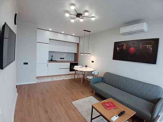 Варшавський + 1кім 43м 18пов Європейського Союзу Виноградар Ретровіль Київ