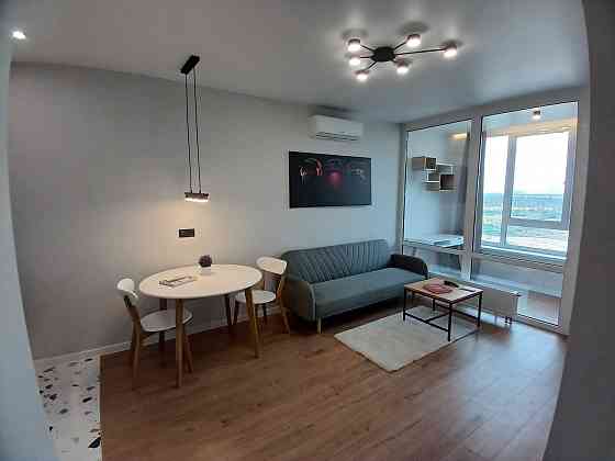 Варшавський + 1кім 43м 18пов Європейського Союзу Виноградар Ретровіль Київ