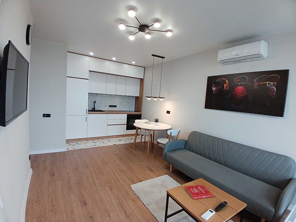 Варшавський + 1кім 43м 18пов Європейського Союзу Виноградар Ретровіль Київ - зображення 2