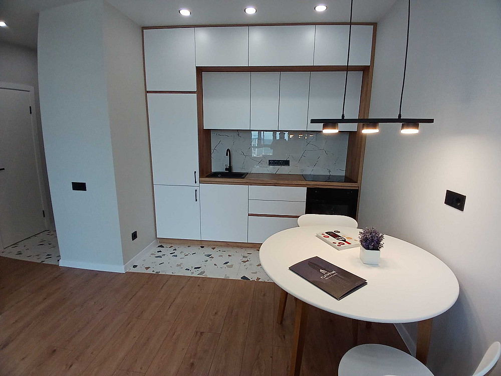 Варшавський + 1кім 43м 18пов Європейського Союзу Виноградар Ретровіль Київ - зображення 1