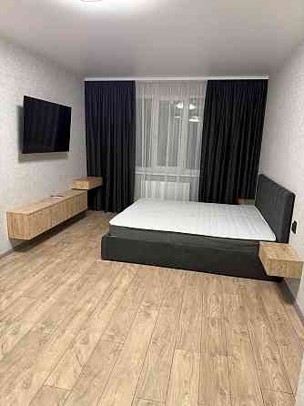 Оренда квартири Озерна новобудова Перша здача 14000 Хмельницкий