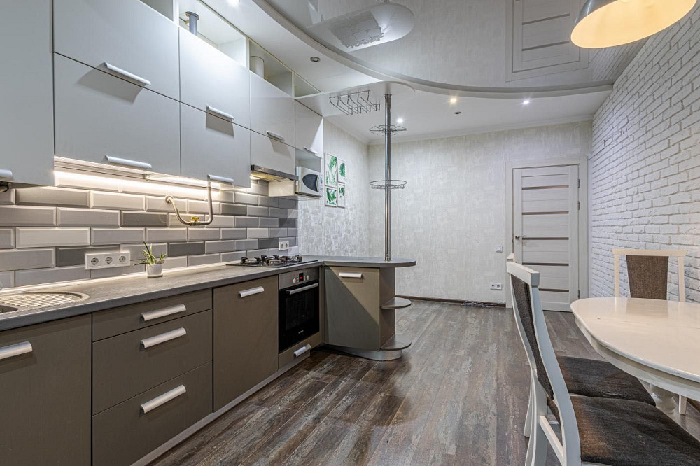 ЖК Львівський 46м2 вул.Миру 23, Петропавлівська Борщагівка Петропавловская Борщаговка - изображение 1