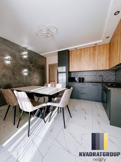 Продам 3х комнатную квартиру с ремонтом в ЖК Счастливый Днепр - изображение 1