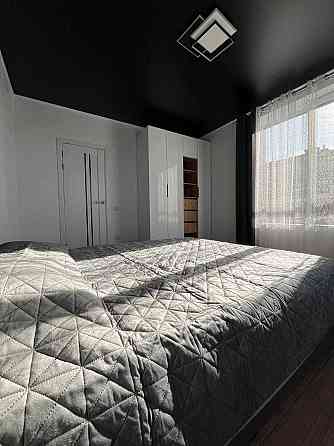 КУПИТИ однокімнатну з НОВИМ ремонтом в Ірпені! Кухня 18м2! БЕЗ % Ірпінь