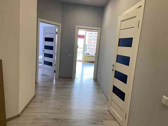 продам квартиру в центрі Києва пров,Лабораторний 7 Печерський Київ