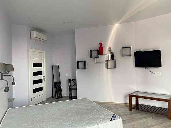 продам квартиру в центрі Києва пров,Лабораторний 7 Печерський Київ