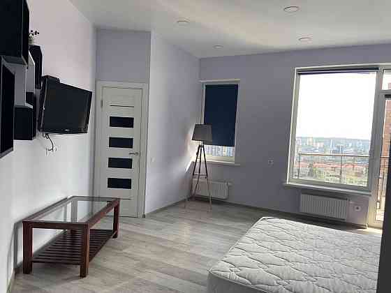 продам квартиру в центрі Києва пров,Лабораторний 7 Печерський Київ