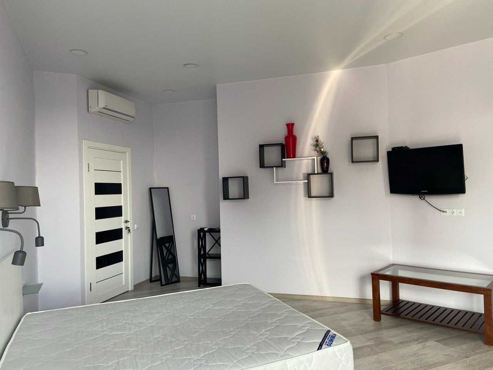 продам квартиру в центрі Києва пров,Лабораторний 7 Печерський Київ - зображення 1