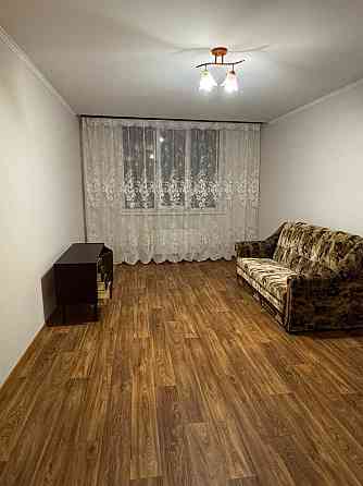 Оренда 1 кім Максимовича  3г , біля метро Васильківська Київ