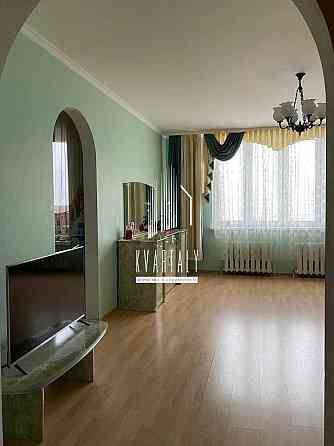 Продаж видової 3-к квартири Срібнокільська, 22 Київ