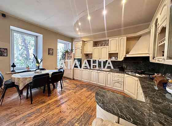 4-комнаты и кухня-гостиная на Екатериненской, 4 метра потолок Одесса