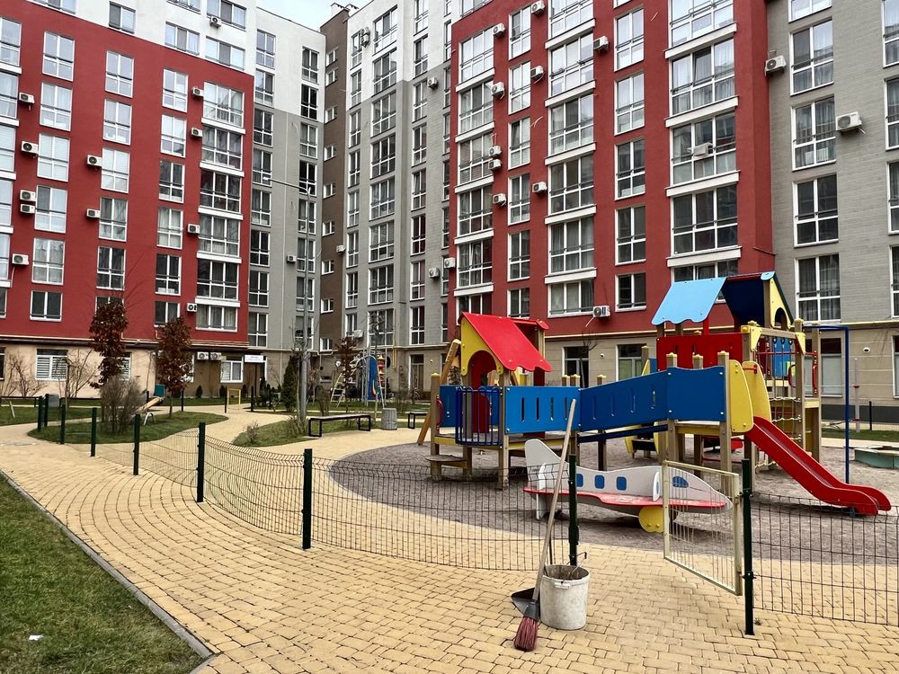 ЖК Столичний 2-х кім квартира 63м2 з частковим ремонтом Васильківське - изображение 1