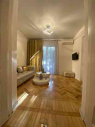 В продаже "сталинка" на Пастера, 3 комн. Одесса