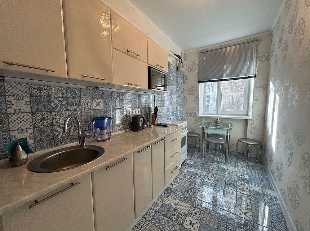 В продаже "сталинка" на Пастера, 3 комн. Одесса - изображение 1